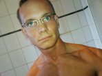 Spectacled and muscular Boris is very smart and amazingly hot. Try to chat with him.
